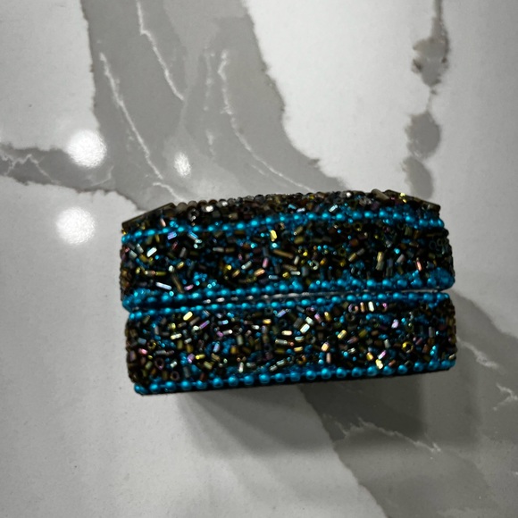 Small metal jewelry box, Handmade with crystals, Blue and gold - Picture 3 of 3